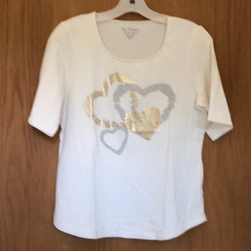 A lovely t-shirt with gold and silver heart design